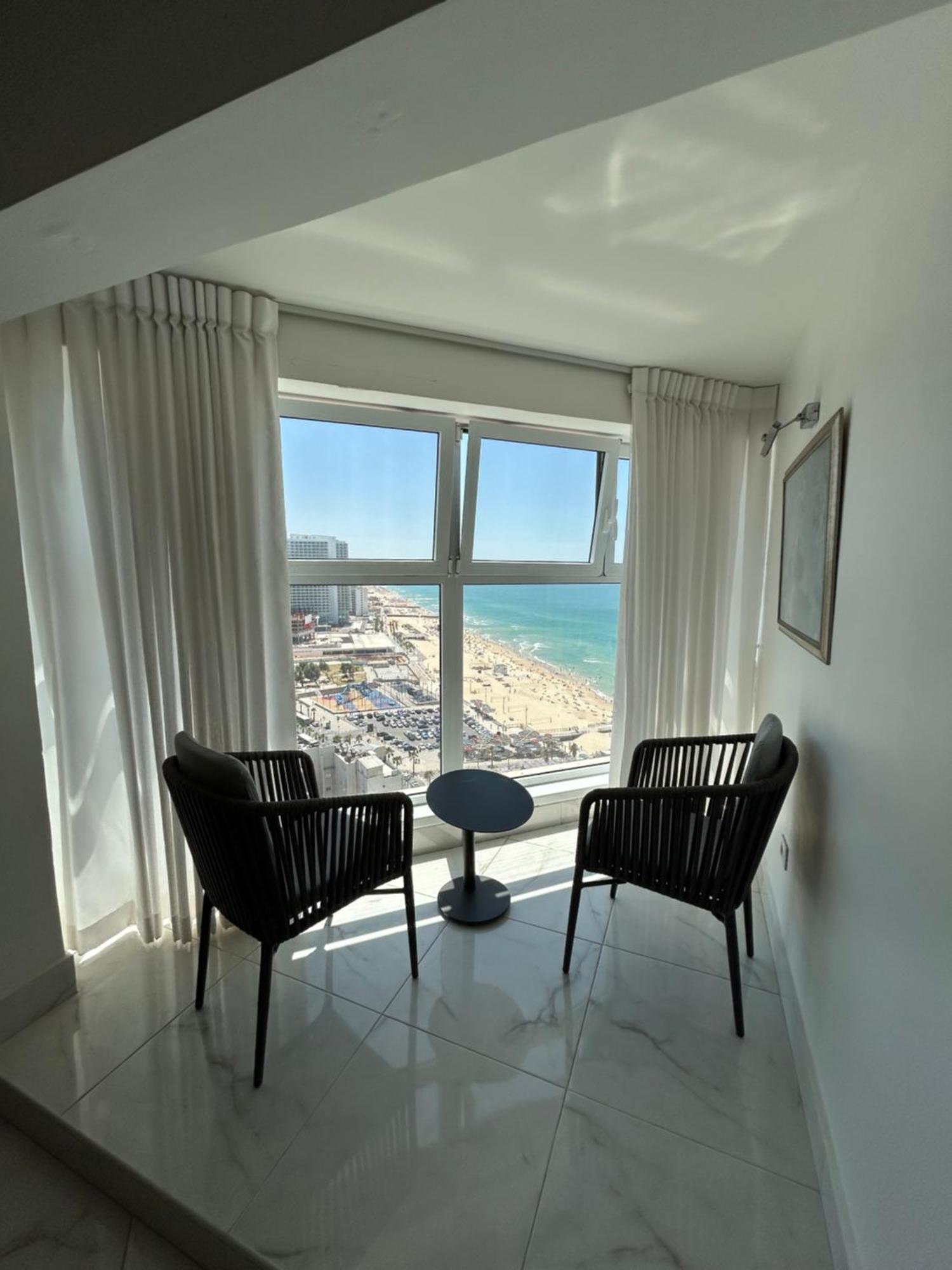 Amazing Suite On The Sea-סוויטה מדהימה על הים Bat Jam Exteriér fotografie
